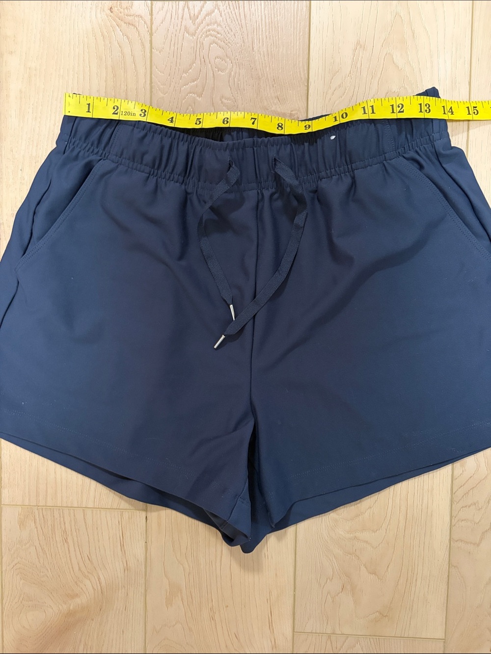 Old Navy High Rise PowerSoft Shorts, Navy Blue, sz M - Picture 6 of 9